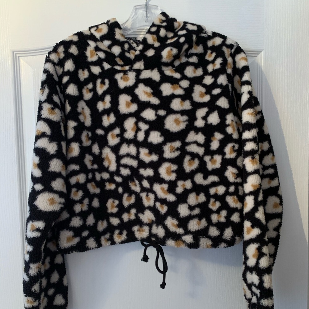 Wild Fable Cropped Hoodie